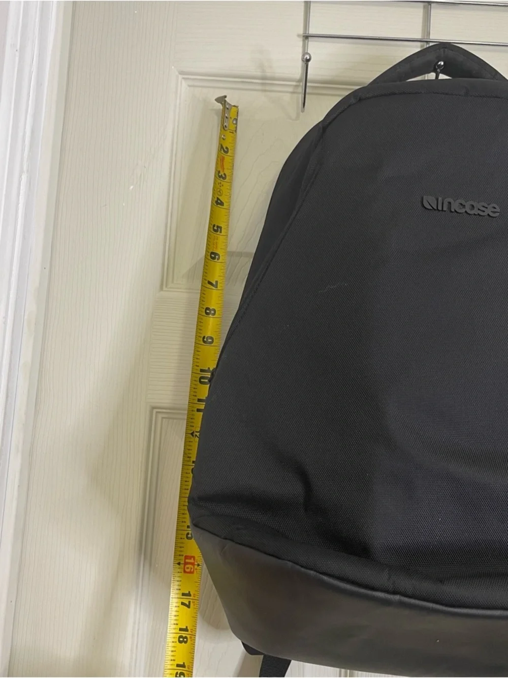 Incase Black Polyethylene backpack 09t-02023715